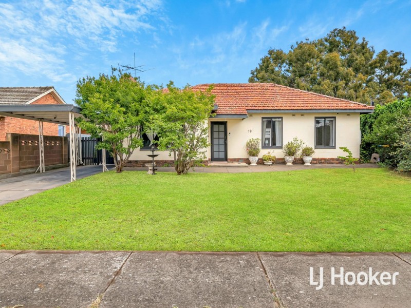19 Blount St, Blair Athol SA 5084