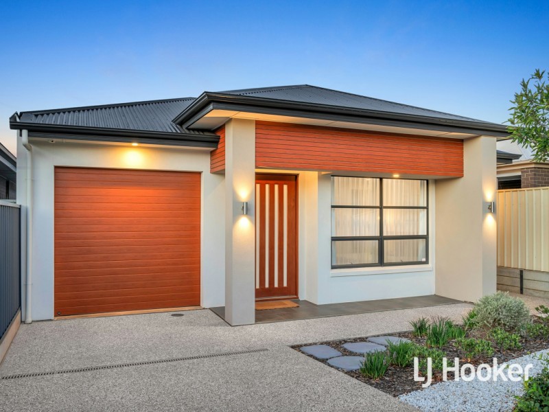 142A Collins St, Clearview SA 5085