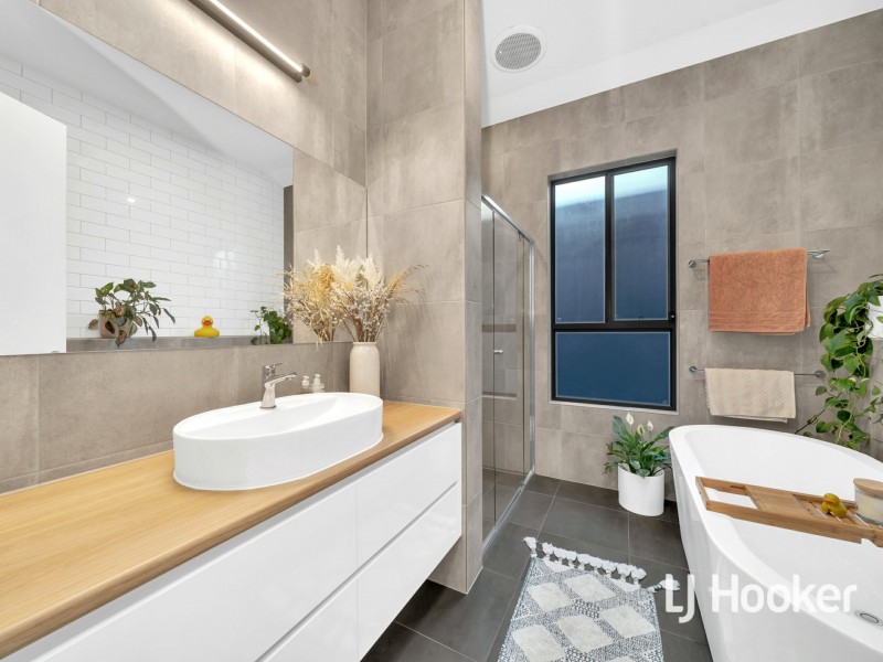 142A Collins St, Clearview SA 5085