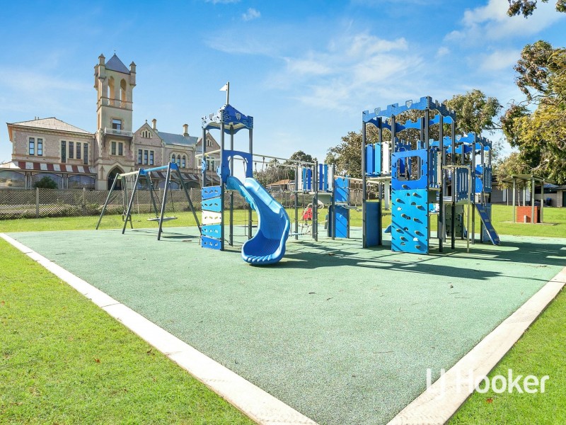 17 Walker Ct, Enfield SA 5085