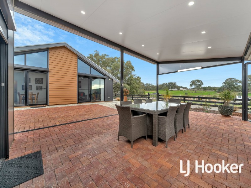 8 Dunnfield Drive, Mount Torrens SA 5244