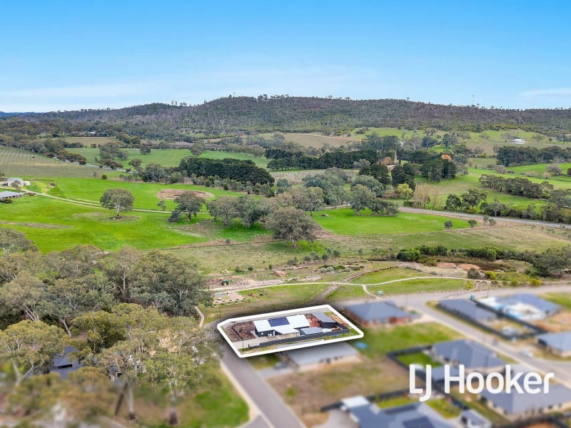 8 Dunnfield Drive, Mount Torrens SA 5244