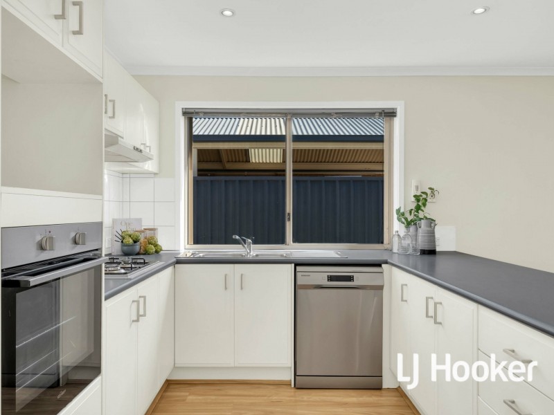 8 Grandview Terrace, Parafield Gardens SA 5107