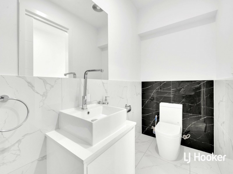 17A Surrey St, Blair Athol SA 5084