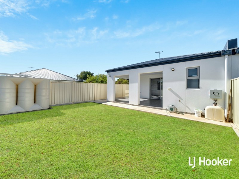 17A Surrey St, Blair Athol SA 5084