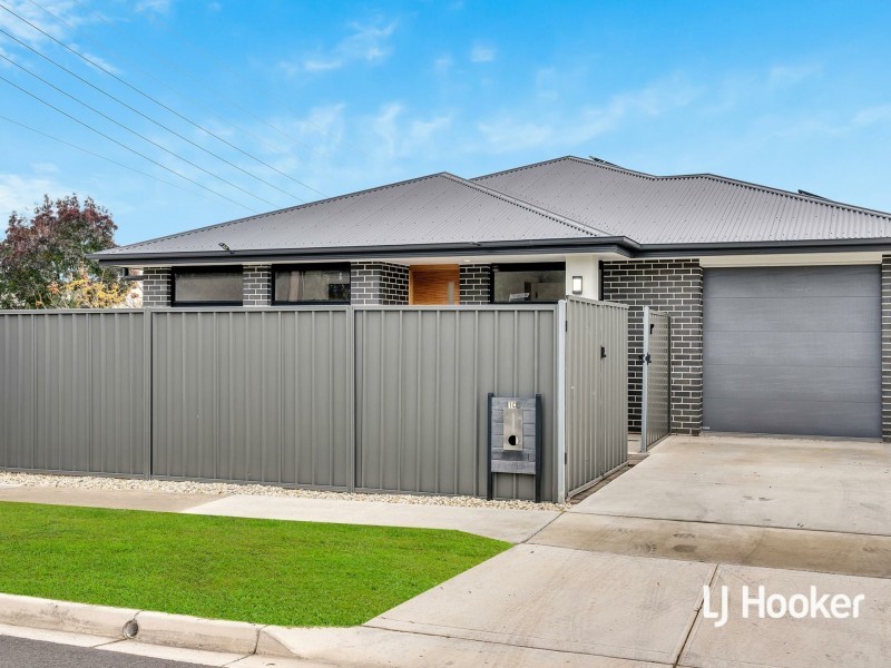 1C Reading St, Clearview SA 5085