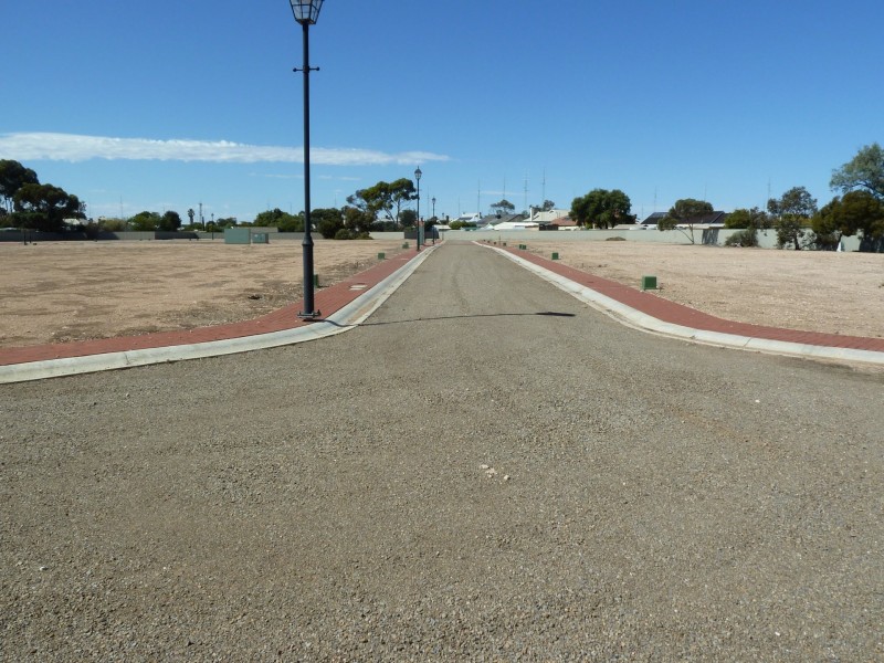 - Powell Terrace, Kadina SA 5554