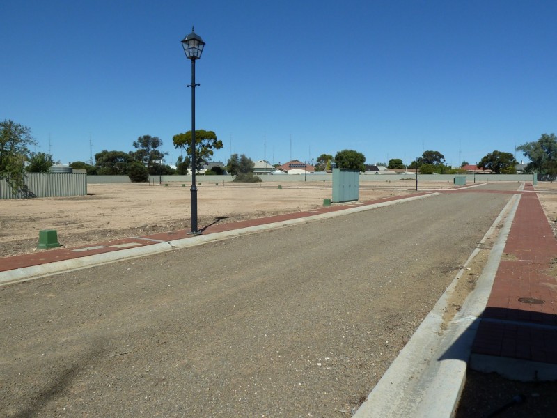 - Powell Terrace, Kadina SA 5554
