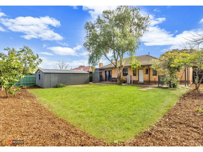 8 Hanson Road, Elizabeth Downs SA 5113