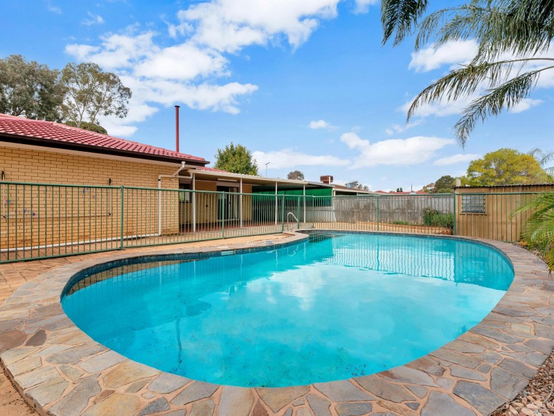 13 Trueman Avenue, Salisbury East SA 5109