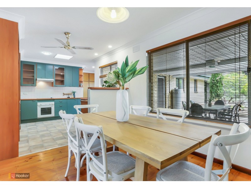 16 Carnarvon Avenue, Redwood Park SA 5097