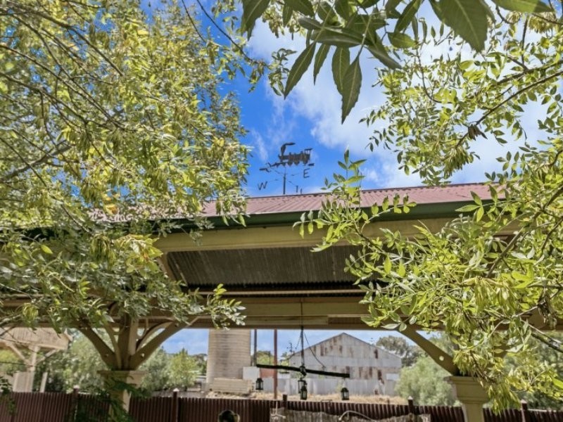 9 Railway Terrace, Hamley Bridge SA 5401