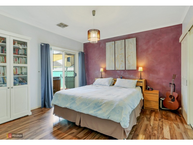 2 Greenleaf Court, Mawson Lakes SA 5095