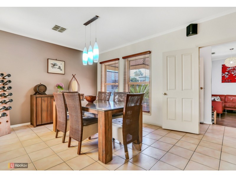 2 Greenleaf Court, Mawson Lakes SA 5095