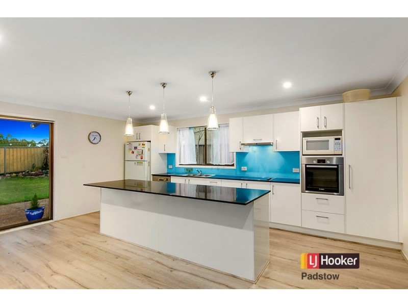 72 Hall Drive, Menai NSW 2234