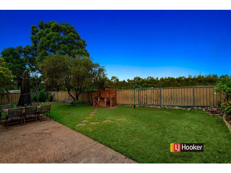 72 Hall Drive, Menai NSW 2234