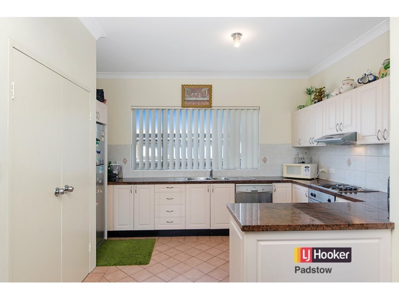 8/2 Faraday Road, Padstow NSW 2211