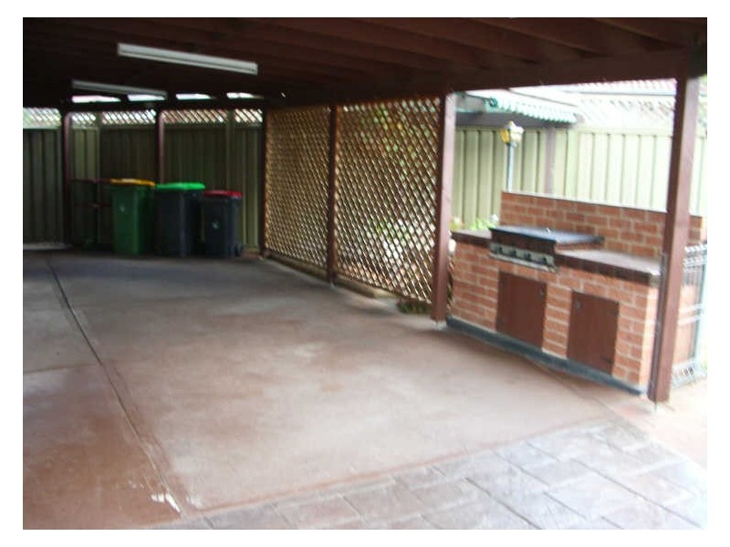 1 Clyfford Place, Picnic Point NSW 2213