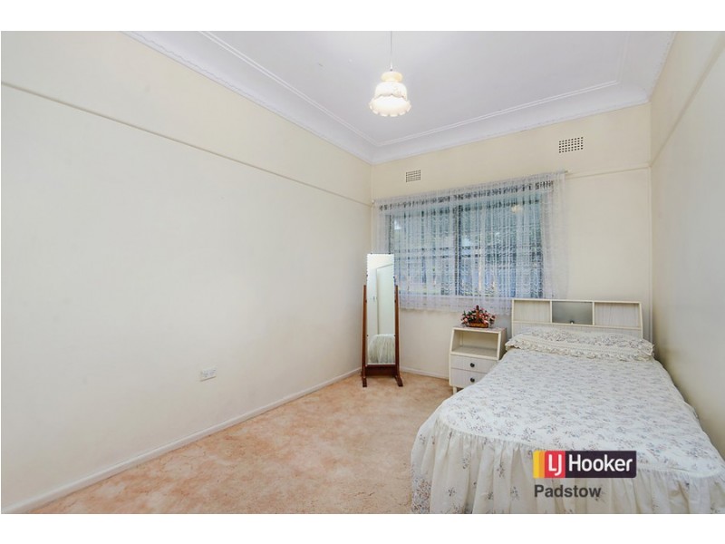 16 Phillip Street, Panania NSW 2213