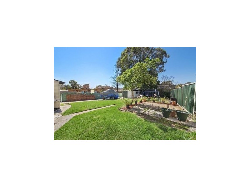 3 Hodgkinson Crescent, Panania NSW 2213