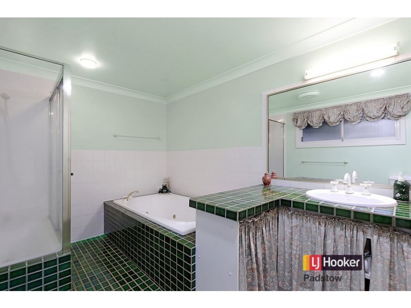 159 Davies Road, Padstow NSW 2211