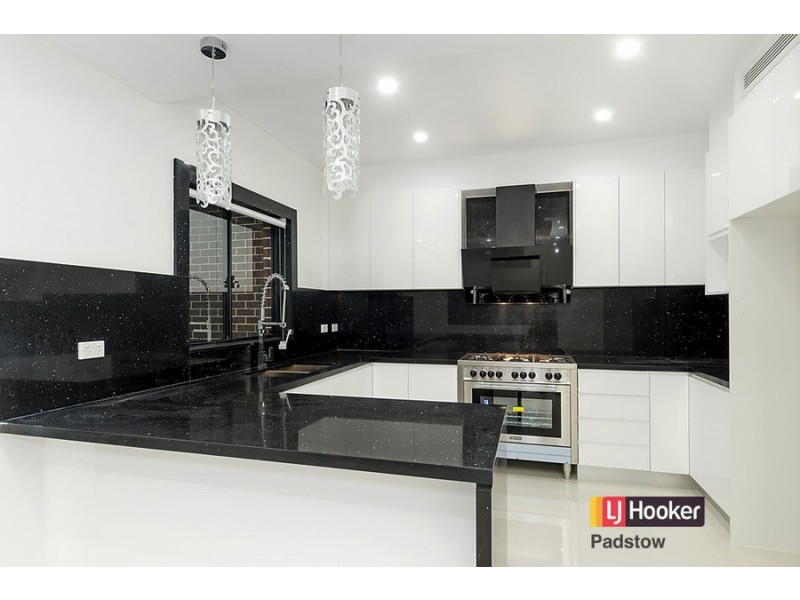 3 Kinross Place, Revesby NSW 2212