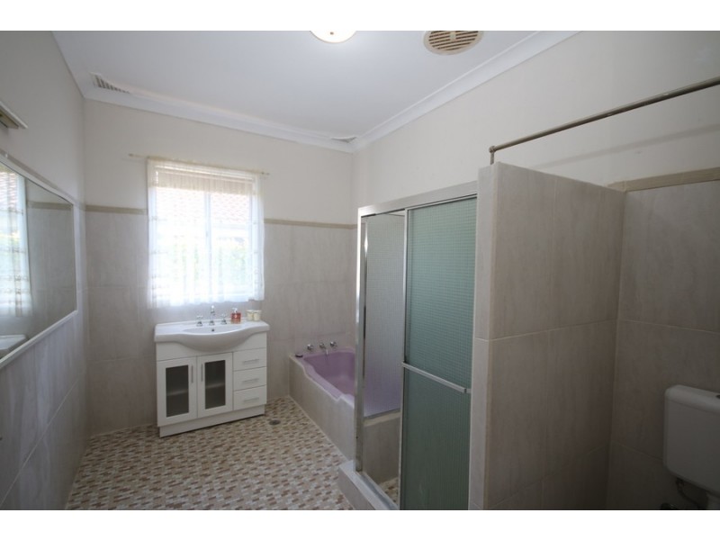 54 Amy Road, Peakhurst NSW 2210