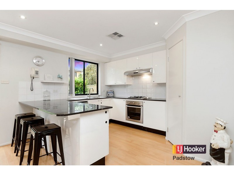 4 Leeton Crescent, Panania NSW 2213