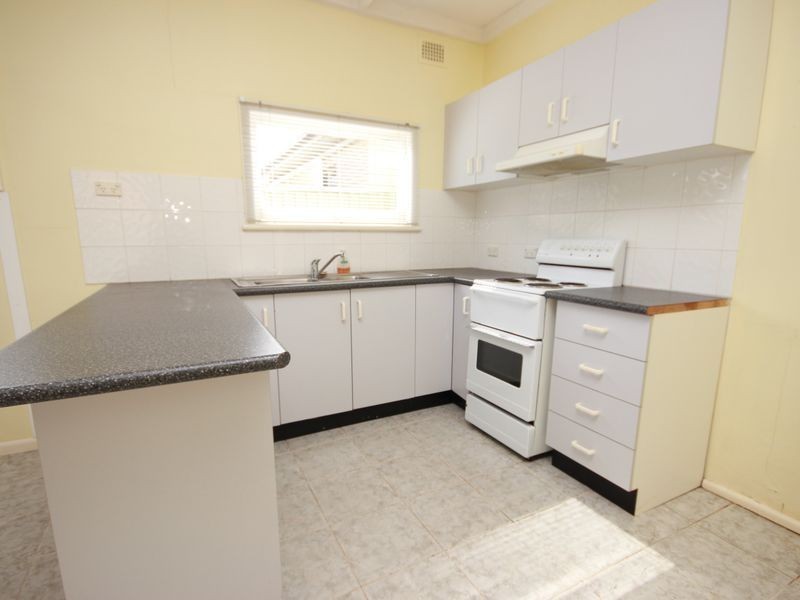 2 Lang Street, Padstow NSW 2211