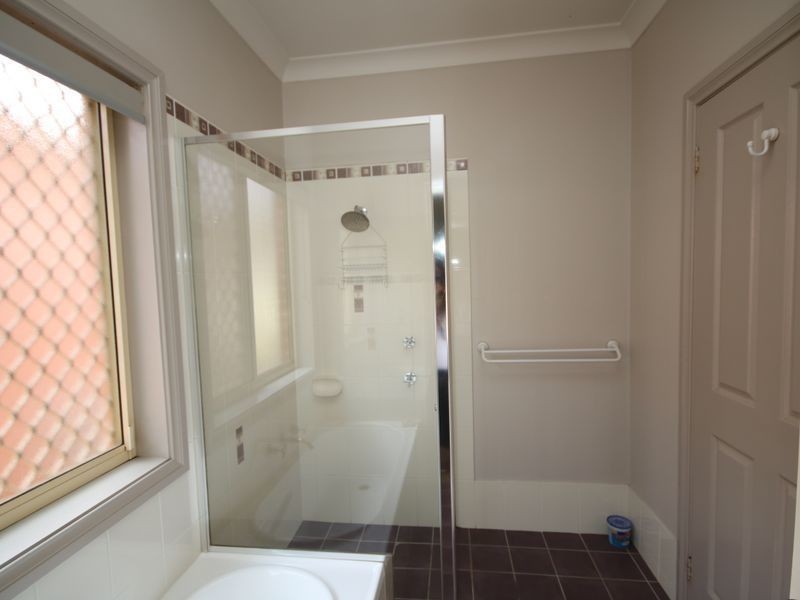 2/12 Ferndale Road, Revesby NSW 2212