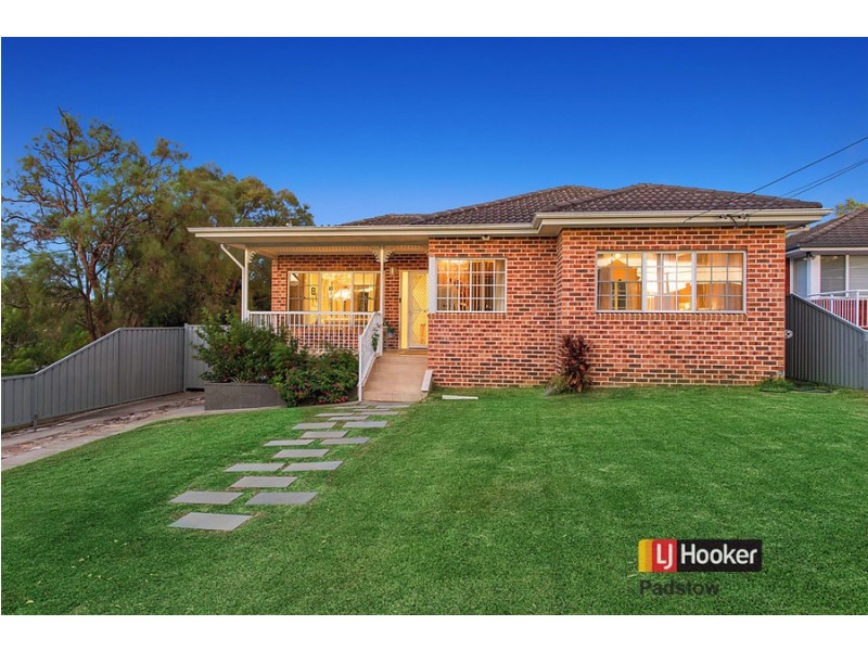 92 Thomas Street, Picnic Point NSW 2213