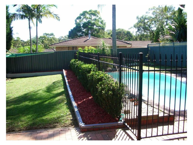 7 Cuthbert Place, Menai NSW 2234