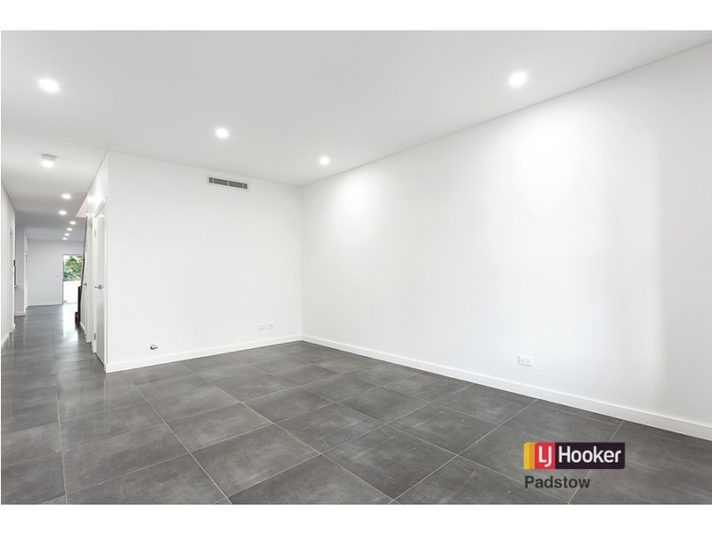 4 Melinga Place, Revesby NSW 2212