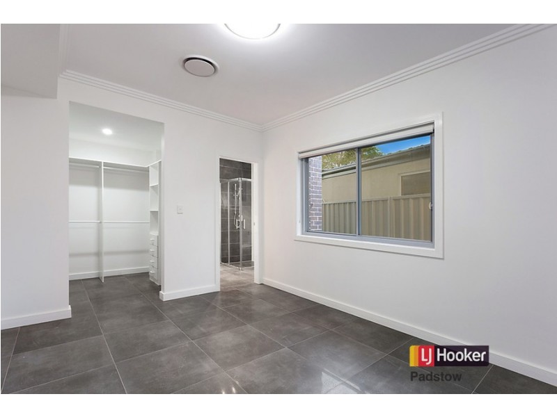 4 Melinga Place, Revesby NSW 2212