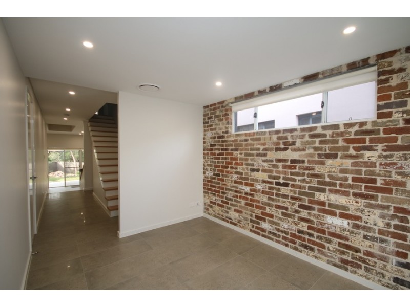 18A Tallawarra Avenue, Padstow NSW 2211