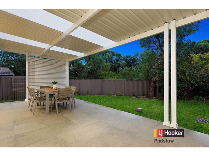 18 Tallawarra Avenue, Padstow NSW 2211