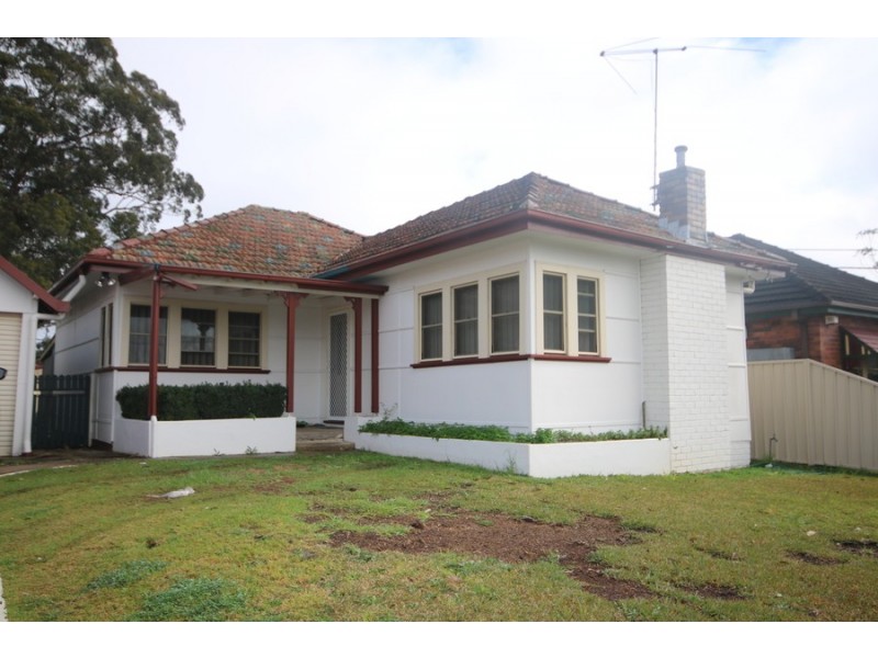 4 Ashmead Avenue, Revesby NSW 2212