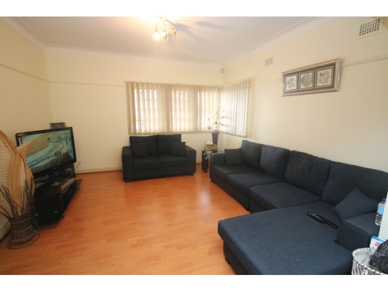 4 Ashmead Avenue, Revesby NSW 2212