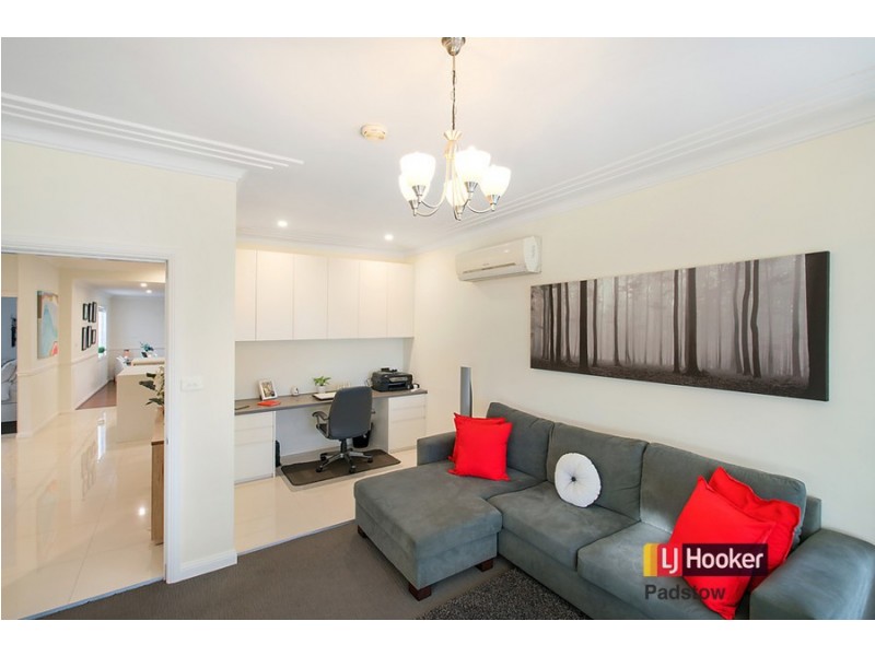 5 Seidel Avenue, Picnic Point NSW 2213