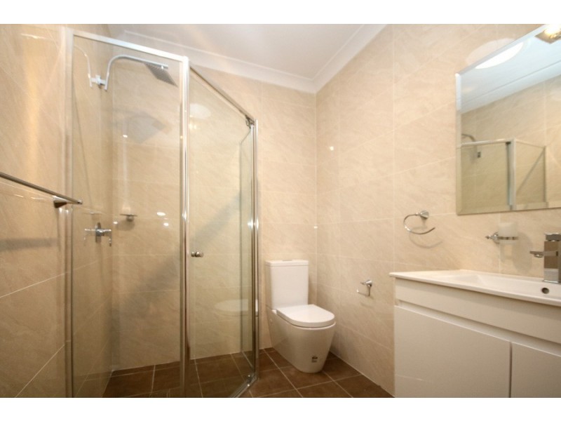 8 Nichols Avenue, Revesby NSW 2212