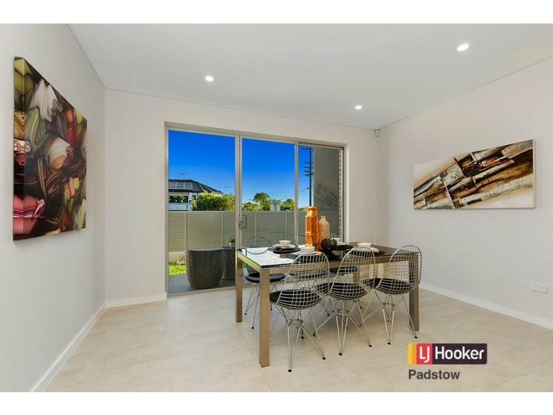 122 Gibson Avenue, Padstow NSW 2211