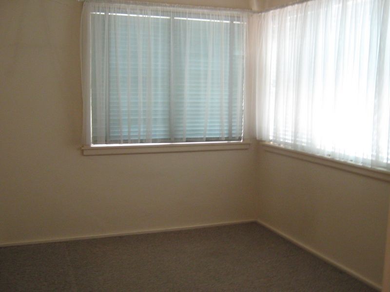 14 Carinya Road, Picnic Point NSW 2213