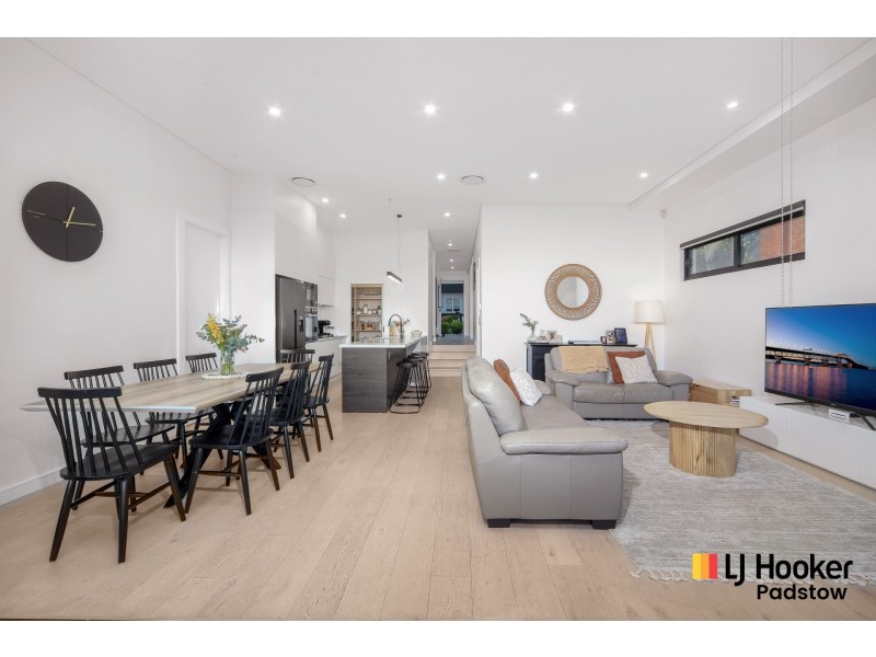 5 Barry Crescent, Padstow Heights NSW 2211