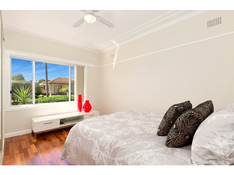 24 Rivenoak Avenue, Padstow NSW 2211