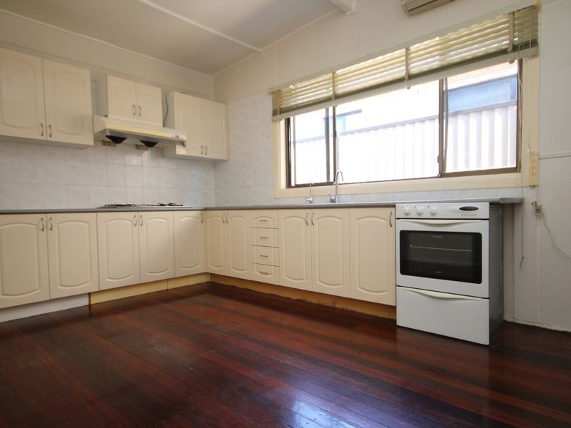 4 Carrington Street, Revesby NSW 2212