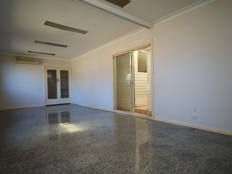 4 Carrington Street, Revesby NSW 2212