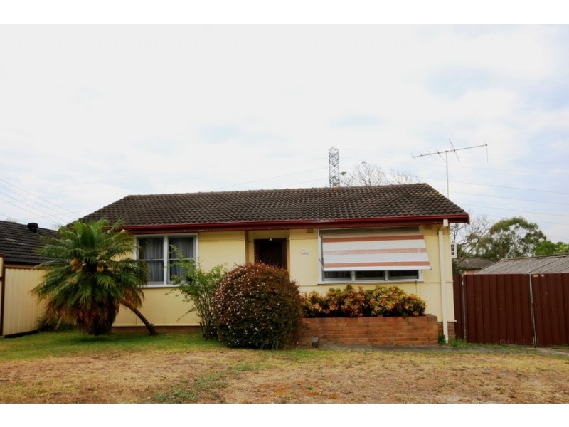223 Davies Road, Padstow NSW 2211