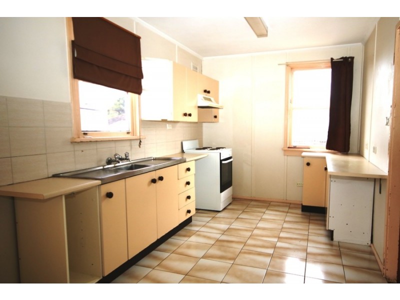 223 Davies Road, Padstow NSW 2211