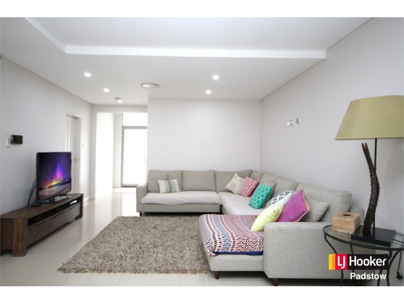 53A Thomas Street, Picnic Point NSW 2213
