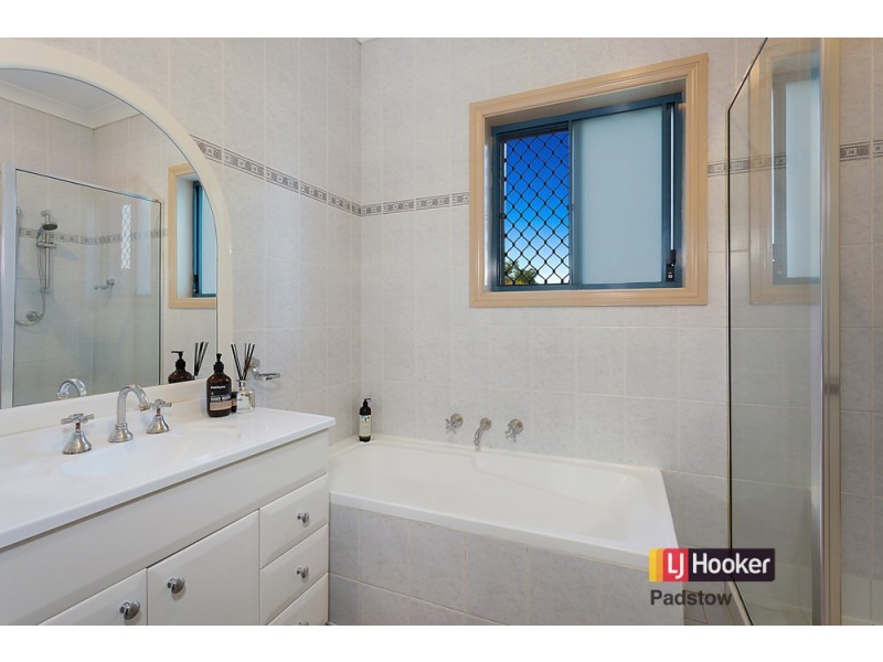 4/65 Vega Street, Revesby NSW 2212